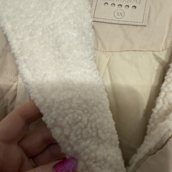 Blank NYC Beige Quilted Jacket with Sherpa Collar - Picture 5 of 8